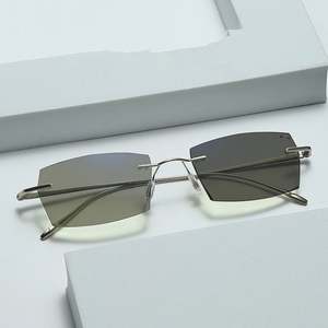 Gafas de Lectura con Logotipo Personalizado 2025, Gafas de Moda para Hombre y Mujer, Fotocromáticas que Cambian de Color, Anti Luz Azul, Montura Metálica sin Aro - Product Image 2