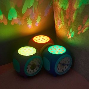 นาฬิกาปลุกที่ทำงานด้วยแบตเตอรี่ออกแบบโลโก้ได้ตามที่ต้องการด้วยมือของเด็กตารางที่สร้างสรรค์ - Product Image 4