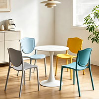 Chaise de salle à manger moderne en plastique, légère et empilable, pour la maison, le jardin, les restaurants et les événements