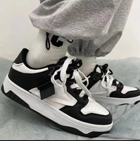 Chaussures de sport décontractées pour hommes - Conception personnalisée, dessus en daim, semelle plateforme, antidérapantes, légères