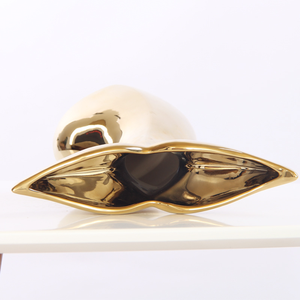 Scultura Decorativa <span class=keywords><strong>da</strong></span> <span class=keywords><strong>Tavolo</strong></span> in Ceramica Smaltata Dorata a Forma di Coda di Balena, Lavorazione Raffinata, Stile Moderno Natalizio - Product Image 4