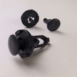 Clip de pare-chocs Toyota 52161-02020, rivet en plastique, fixation en caoutchouc à trou traversant pour réparation de carrosserie automobile - Product Image 3