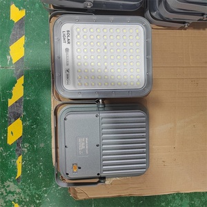 ไฟ<span class=keywords><strong>ส</strong></span>ปอร์ตไลท์โซลาร์เซลล์คุณภาพ<span class=keywords><strong>ส</strong></span>ูง<span class=keywords><strong>ส</strong></span>ำหรับภายนอกอาคาร OMSEN ระ<span class=keywords><strong>ด</strong></span>ับ IP65 กันน้ำ กำลังไฟ 100W 200W 300W 400W ไฟ LED โซลาร์เซลล์ - Product Image 5