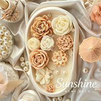 Maßgefertigte Luxus-Duftkerzen mit Blütenmotiv in Großer Unregelmäßiger Schale, Elegante Handgemachte Natürliche Sojawachs-Aromatherapie-Kerzen für Zuhause