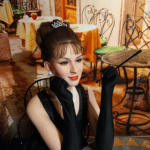 Bán Bảo Tàng Sáp Điêu Khắc Sáp Audrey Hepburn Nổi Tiếng - Product Image 3