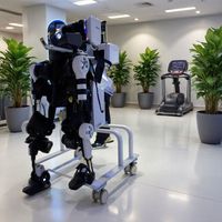 Réadaptation à domicile pour les patients soumis à une formation à la marche après une chirurgie d'exosquelette