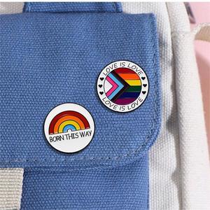 Broche métal arc-en-ciel créative Just Love coeur coloré vous êtes en sécurité avec moi rond arc-en-ciel né de cette façon Badge Punk broches bijoux - Product Image 4