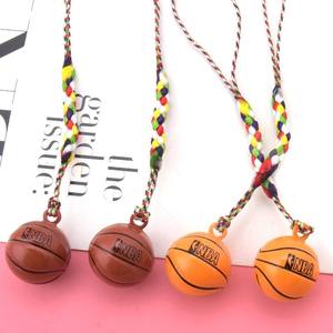 <span class=keywords><strong>2023</strong></span> venta al por mayor de campana de mano accesorios nuevo producto de dibujos animados de baloncesto recuerdo windchime <span class=keywords><strong>NBA</strong></span> deporte fútbol bell - Product Image 4