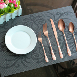 Juego de cubiertos navideños de oro rosa de 20 piezas con diseño de ciervo copo de nieve en metal, nuevo diseño del fabricante - Product Image 5