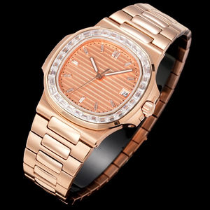 Elegante Reloj Octagonal Color Platino con Brazalete Integrado y Visualización de Fecha a las 3 en Punto, para Ocasiones Sociales y de Negocios - Product Image 2