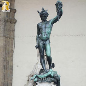 Escultura de Bronce de Gran Tamaño, Clásica, Fundida, de Perseo Sosteniendo la Cabeza de Medusa, para Jardín o Parque - Product Image 3