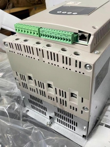 Démarreur progressif ATS48D47Y PLC Altistart 48, 47A, <span class=keywords><strong>22kW</strong></span>, <span class=keywords><strong>208</strong></span>-690V - Product Image 3