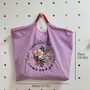 <span class=keywords><strong>Borsa</strong></span> Shopping Pieghevole in Nylon Ecologico all'Ingrosso, <span class=keywords><strong>Borsa</strong></span> a Tracolla da <span class=keywords><strong>Donna</strong></span> con Ricamo Floreale <span class=keywords><strong>Viola</strong></span> - Product Image 3