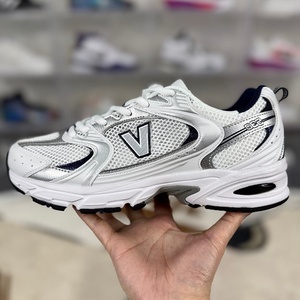 Low-price wholesale white breathable running <b>shoes</b>, shock-absorbing and comfortable sports <b>shoes</b>, tennis <b>shoes</b> - Product Image 4