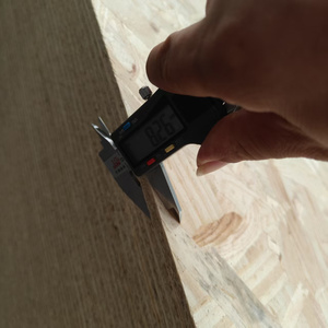 แผ่นไม้ OSB ที่เป็นมิตรกับงบประมาณบอร์ดไม้ OSB <span class=keywords><strong>3</strong></span>แผ่นชิปบอร์ด OSB ที่มีการก่อสร้าง - Product Image 6