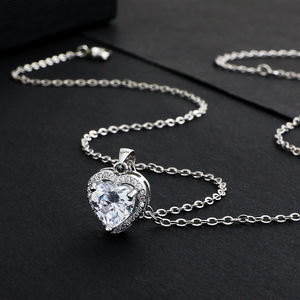 Collana con Ciondolo a Cuore per Donne, Semplice Catena con Pietra Scintillante Incastonata, Gioielli alla Moda - Product Image 4