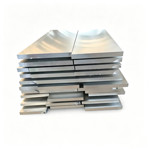 Barre plate extrudée en aluminium 6061 en gros, finition usine, barre rectangulaire pleine pour travaux de fabrication métallique générale - Product Image 1