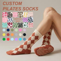 Chaussettes de sport antidérapantes en coton pour femmes, idéales pour le ballet, le Pilates et la barre, design de luxe, personnalisables, vente en gros