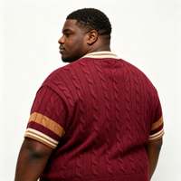 Pull en maille rouge bordeaux brodé sur mesure à col en V et manches courtes avec poignets rayés pour homme – Vente en gros