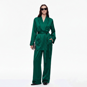 Set <span class=keywords><strong>Pigiama</strong></span> Lungo da Donna in <span class=keywords><strong>Seta</strong></span> e Raso, 2 Pezzi, con Vestaglia Kimono a Maniche Lunghe, per il Relax e il Sonno - Product Image 4