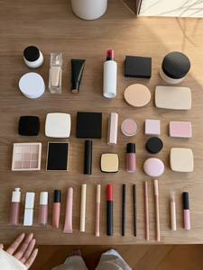 Best-selling vegan makeup <b>set</b> as a birthday gift - eyeshadow, lipstick, blush, perfume, and bag - Product Image 2
