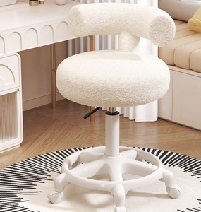 Fauteuil de salon moderne rembourré en fourrure, tabouret de barbier réglable à roulettes, mobilier de studio de beauté couleur crème - Product Image 3