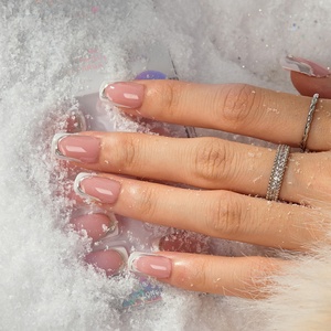 Faux ongles à presser en gel souple 3D, style French Manucure, courts carrés, réutilisables, pour l'hiver, vente en gros - Product Image 1