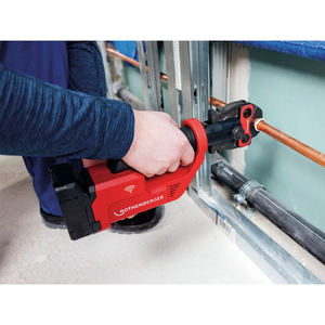 Herramienta de prensa Rothenberger Romax Compact III AMP en conjunto con batería, cargador y 3 mordazas SV - Product Image 2