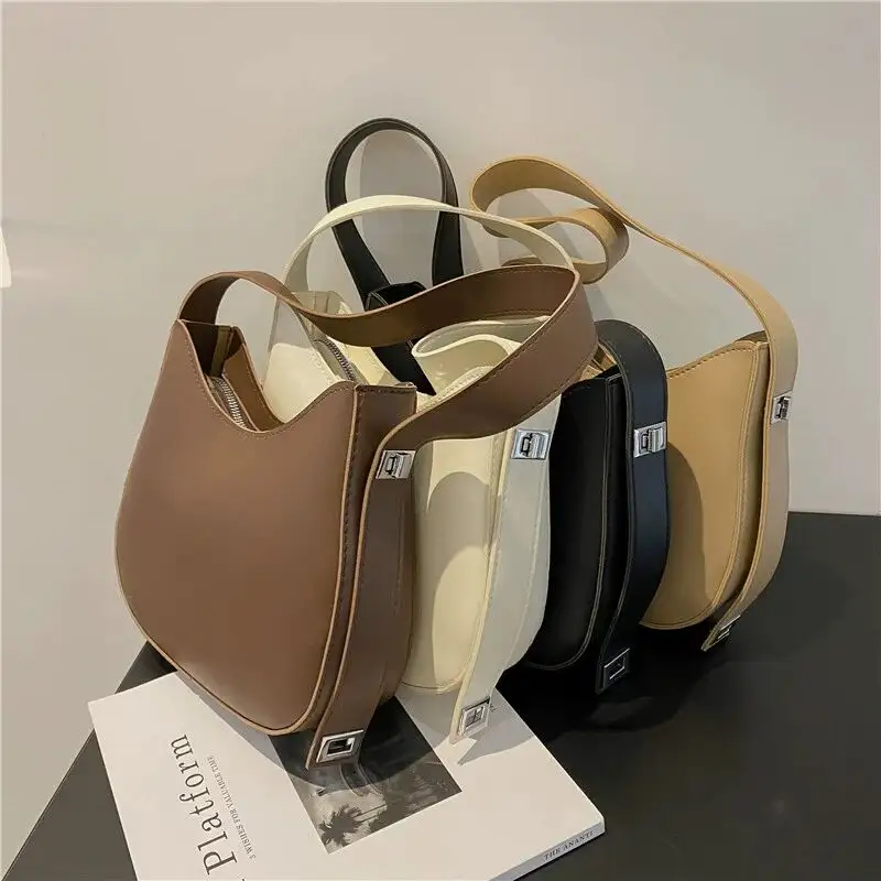 2022 حار بيع المرأة زيبر حقيبة يد تنوعا حقيبة عادية بسيطة صغيرة حقيبة صغيرة حقيبة يد ذات تصميم على الموضة