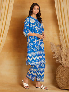 ชุดเซ็ตผ้าคอตตอนวิสโคสลายดอกไม้พร้อมเสื้อสำหรับผู้หญิง สวมใส่ได้ทุกฤดู ผลิตจากวัสดุรีไซเคิล จากซัพพลายเออร์ชาวอินเดีย สไตล์ชาติพันธุ์ - Product Image 4