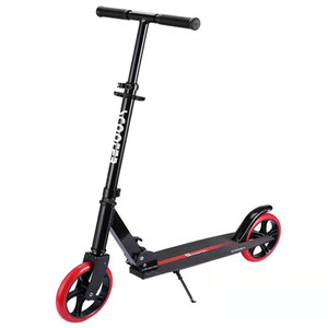สกู๊ตเตอร์แบบเตะสองล้อ ปรับความสูงได้ สีดำและสีขาว สำหรับเยาวชน ใช้สำหรับการเดินทางในเมืองและการเล่นกีฬา - Product Image 1