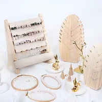 Guorui 2019ホット販売高級木製ジュエリーディスプレイスタンドEarring Necklace Bracelet Display Stand Mannequin