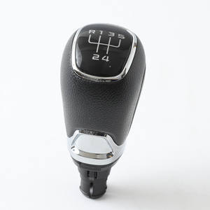 Pommeau de levier de vitesse en cuir ergonomique pour Skoda Octavia II Superb 5 6 vitesses - Product Image 3