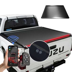 Couverture de benne en aluminium à enroulement verrouillable <span class=keywords><strong>pour</strong></span> <span class=keywords><strong>Isuzu</strong></span> <span class=keywords><strong>D</strong></span>-<span class=keywords><strong>Max</strong></span> 2018-2022 avec toit rigide étanche et installation sans perçage - Product Image 1