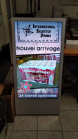 Écran d'affichage numérique LCD portable de 55 pouces, IP65, alimenté par batterie, 10 à 12 heures d'autonomie, pour la publicité mobile