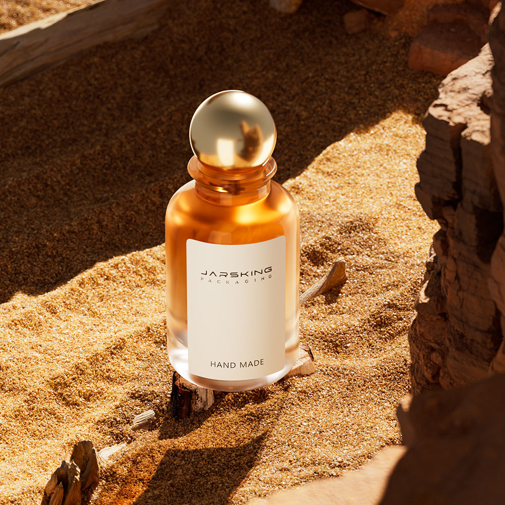 Bouteille de parfum claire