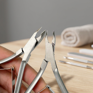 Cortacutículas de Acero Inoxidable, Alicates para Cutículas con Cuchilla Curva, Herramienta Profesional para el Cuidado de Uñas de Manos y Pies - Product Image 4