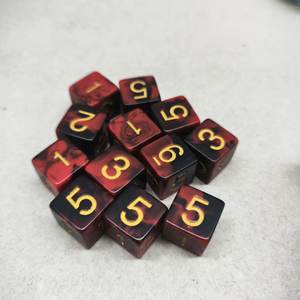 Dados cuadrados de 16mm Esquinas redondeadas de plástico Dados personalizados para juegos de mesa - Product Image 2