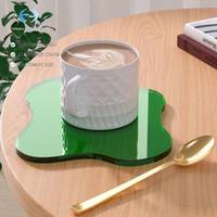 Sous-verre en acrylique irrégulier coloré sur mesure, imperméable, avec montage facile, surface polie, décoration d'intérieur, protection de table, support de tasse