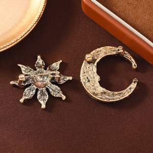 Broche Vintage con Diseño de <span class=keywords><strong>Sol</strong></span> y Luna de <span class=keywords><strong>Circo</strong></span>, Pin Retro de Metal con Pedrería para Blazer, Abrigo, Traje, Accesorio de Moda - Product Image 2