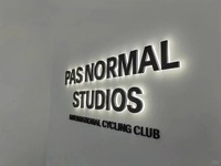 Lettres rétroéclairées, enseigne LED personnalisée pour entreprise, signalétique LED extérieure, enseignes lumineuses LED, logo en acrylique 3D, lettres en relief