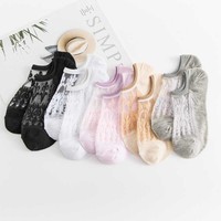 Été Respirant Mode Femmes Crystal Mesh Soie Transparent Femmes Stealth Shallow Mouth Boat Socks