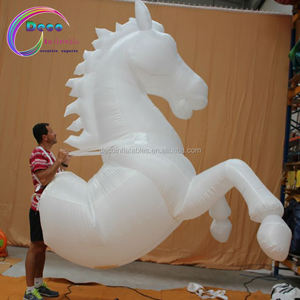 <span class=keywords><strong>Costume</strong></span> Gonfiabile da Cavallo Unicorno con Illuminazione LED per Carnevale e Parate - Product Image 4