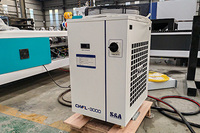 Machine de découpe laser à fibre numérique automatique GJ2060 3000W avec refroidissement par eau et prise en charge PLT pour la découpe de tôles métalliques
