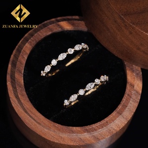 Anillo de media eternidad Zuanfa de oro amarillo de 10 quilates con diamantes cultivados en laboratorio NGIC de corte marquesa y redondo, apilable para mujer - Product Image 3