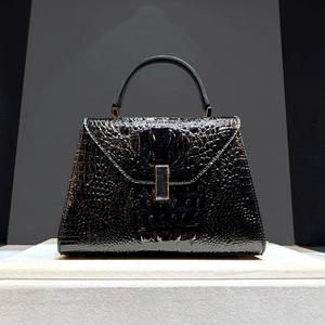 2025 di lusso modello di coccodrillo da donna borsa a forma di sella vera pelle impermeabile 3L + capacità elegante banchetto inclinato piccolo - Product Image 2