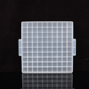 ถาดดักแมลงวันผลไม้ฮองโบไล 100 ช่อง ขนาด 2.5x2.5 ซม. สำหรับใช้ในห้องปฏิบัติการ - Product Image 3