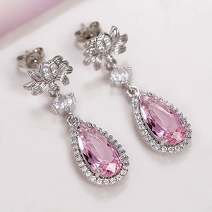 Orecchini Pendenti Lunghi a Goccia con Motivi Floreali, Orecchini con Pietre Colorate a Forma di Pera, Eleganti Gioielli per Feste e Matrimoni - Product Image 1