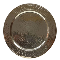 Design martelé plat en métal laiton fini service alimentaire dernière conception chargeur assiettes hôtel cuisine restauration utilisation