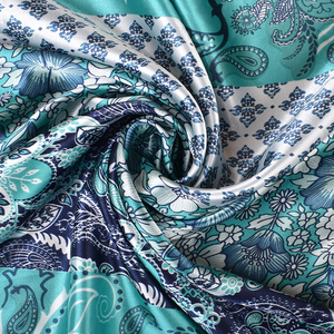 QL vente en gros femmes 4 pièces couleur mélangée 90*90cm Imitation <span class=keywords><strong>soie</strong></span> Satin <span class=keywords><strong>carré</strong></span> écharpe imprimé mouchoir Bandanas <span class=keywords><strong>pas</strong></span> <span class=keywords><strong>cher</strong></span> nouveau Design - Product Image 2
